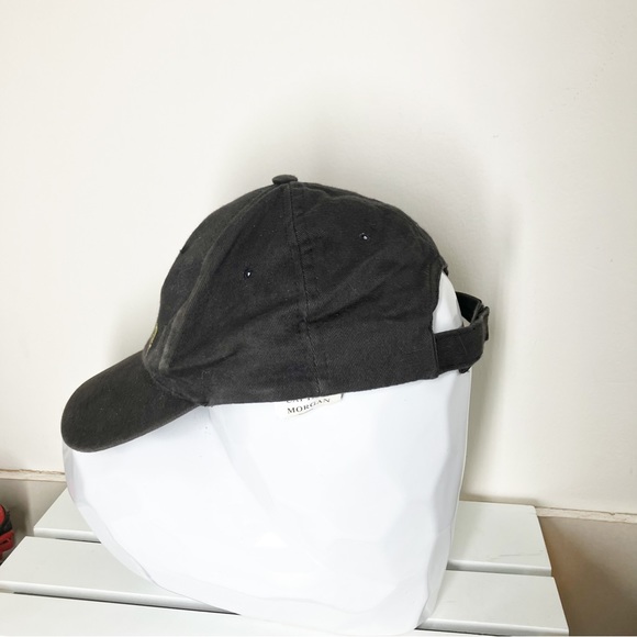 Captain Morgan Original Spiced Rum EUC - Picture 2 of 4